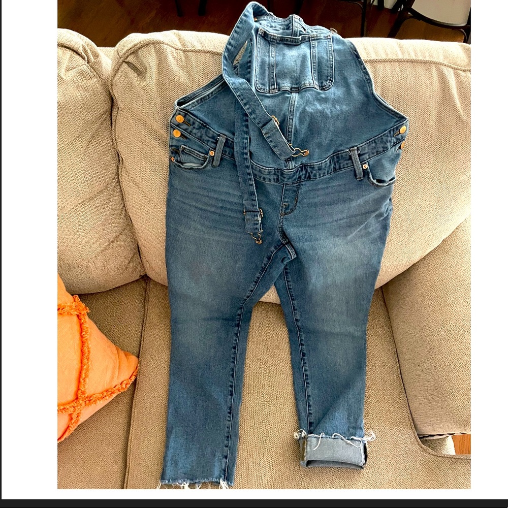 Maternity overalls